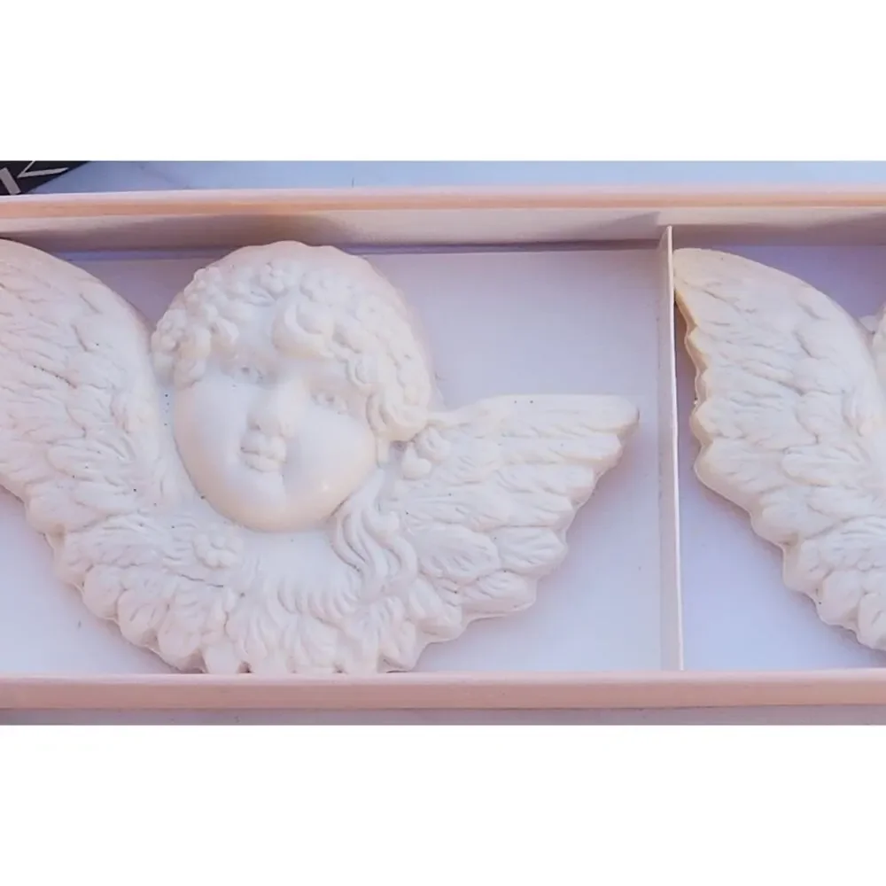 Vintage Saks Fifth Avenue Cherub Soap Gift Set NIB White Gardenia Angelcore NOS